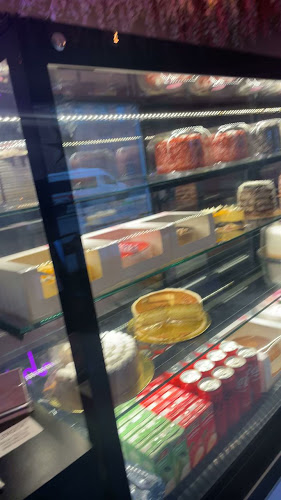 Cocodrip - Gastronomi och hotellverksamhet