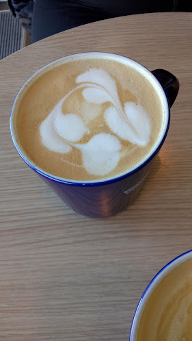 Wayne’s Coffee - Gastronomi och hotellverksamhet