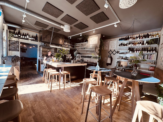 Opinii despre Julie Vinbar în Malmö - Gastronomi och hotellverksamhet