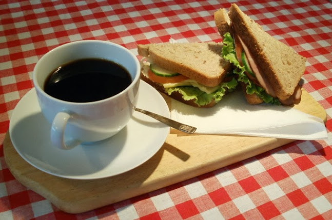 Opinii despre Möllans Smörgåsbutik AB în Helsingborg - Gastronomi och hotellverksamhet