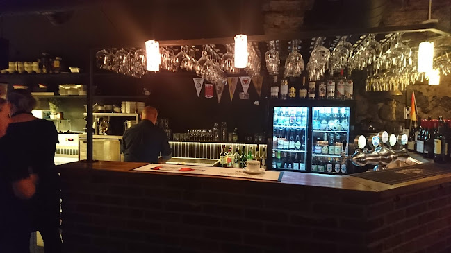 FF:s Bar Och Ett Litet Kök - Gastronomi och hotellverksamhet