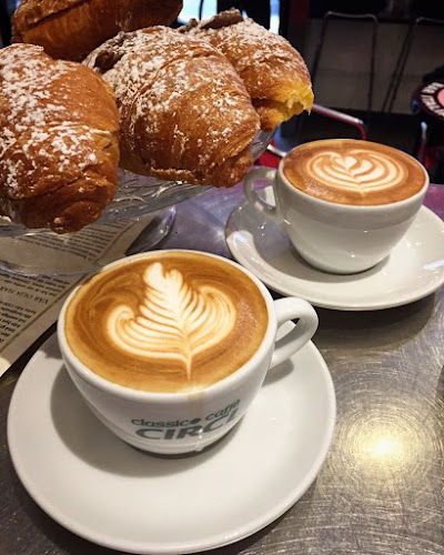 Bar Italia - Gastronomi och hotellverksamhet