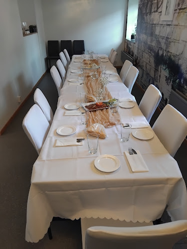 Mias kiosk och salladsbar AB