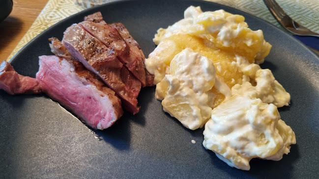 Reviews of Höllviken Kött & Grill in Höllviken - Gastronomi och hotellverksamhet