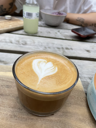 Bruket kaffebar - Gastronomi och hotellverksamhet