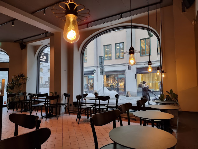 Opinii despre S:T Paul Bageri Drottninggatan în Stockholm - Gastronomi och hotellverksamhet
