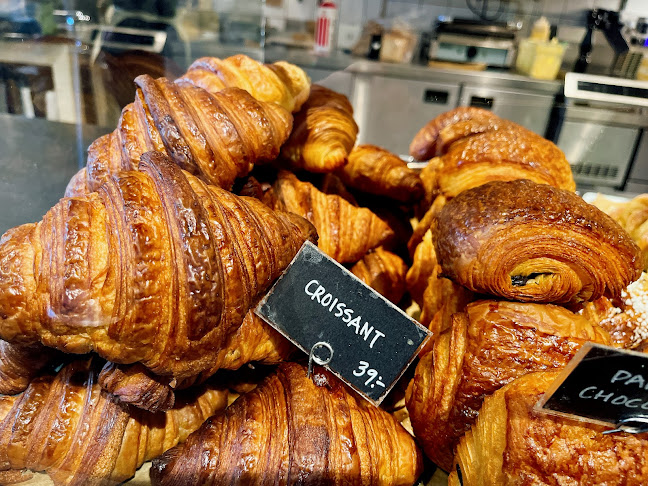 Bullar & Bröd Phone number