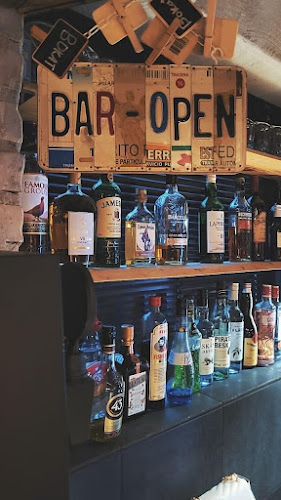 Puben i Gröstorp - Gastronomi och hotellverksamhet