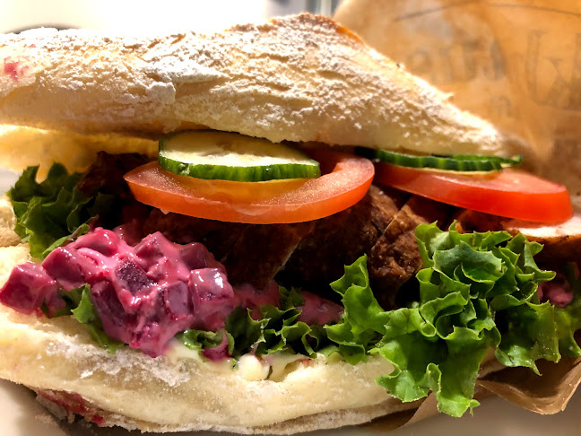 Amadeus - Gastronomi och hotellverksamhet