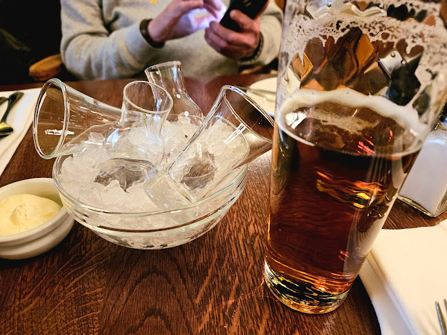 Restaurant Pelikan - Gastronomi och hotellverksamhet