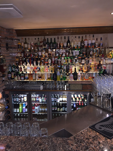 Tiffany's - Gastronomi och hotellverksamhet