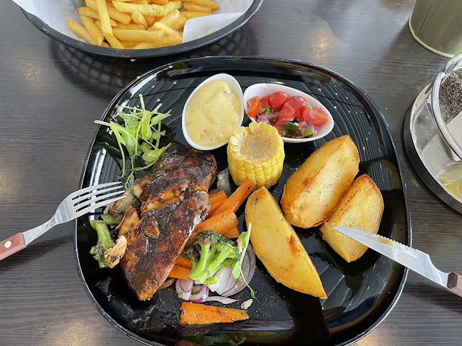 Lotsen Bar & Restaurang - Gastronomi och hotellverksamhet