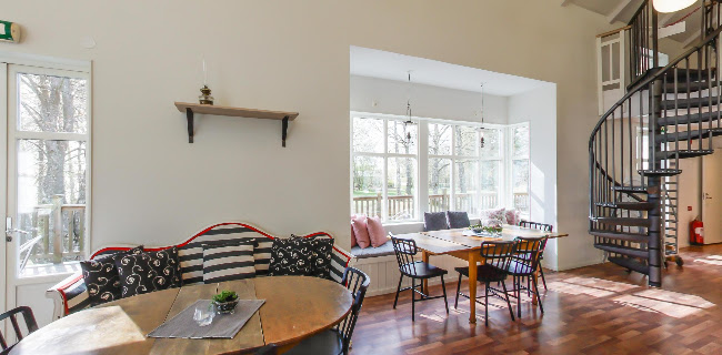 Opinii despre Skogshyddans café în Lidköping - Gastronomi och hotellverksamhet