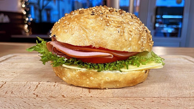 Opinii despre Tara`s café och restaurang în Smedjebacken - Gastronomi och hotellverksamhet