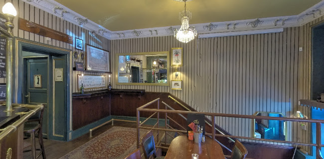 Flying Barrel - Gastronomi och hotellverksamhet