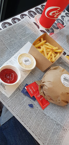 Bless Burgers - Gastronomi och hotellverksamhet