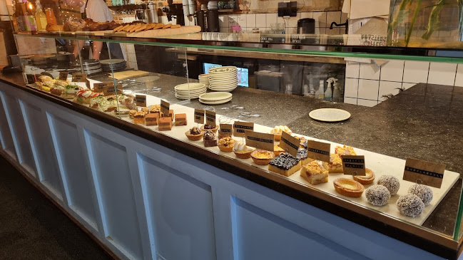 Comentarii opinii despre Simons Rosteri & Bageri