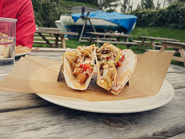 Blå Hoddans Fisk och Rökeri - Gastronomi och hotellverksamhet