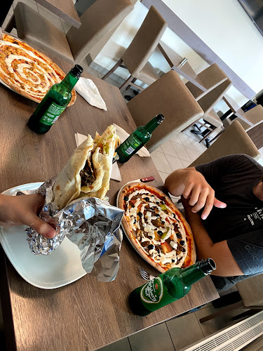 Bara pub och pizzeria - Gastronomi och hotellverksamhet