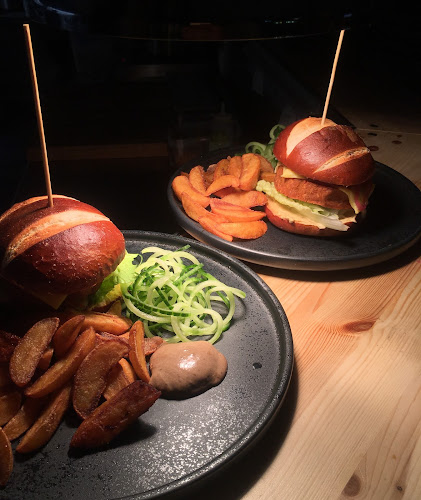 Comentarii opinii despre The Herbivore