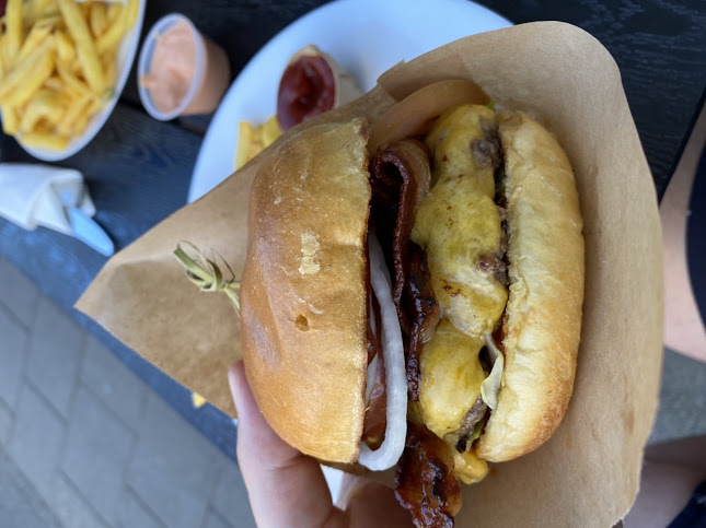 Hos Andrej Phone number