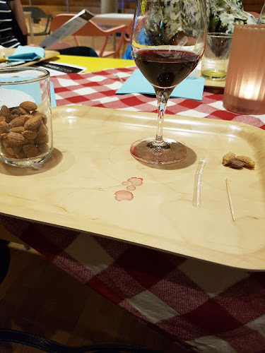 Västra Strandgatan 8, 903 26 Umeå