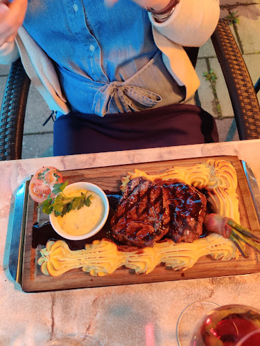 Gröna Stugan Phone number