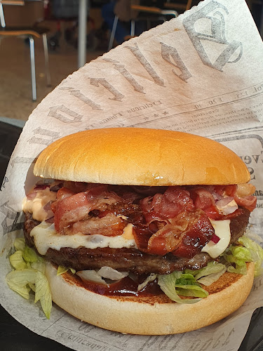 Grillen - Gastronomi och hotellverksamhet