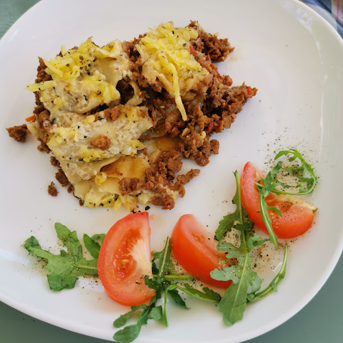 Opinii despre Tantens Gröna Parkcafé – Gula Villan în Uppsala - Gastronomi och hotellverksamhet