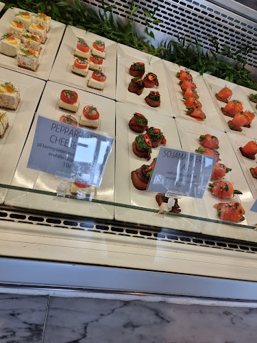 Comments and reviews of Laxbutiken Ljungskile