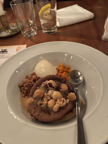 Restaurant Pelikan - Gastronomi och hotellverksamhet