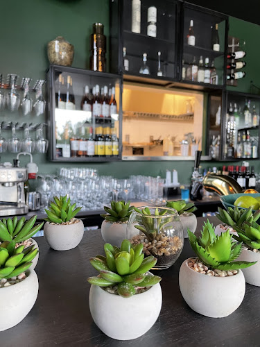 Aqua Vinetto - Gastronomi och hotellverksamhet