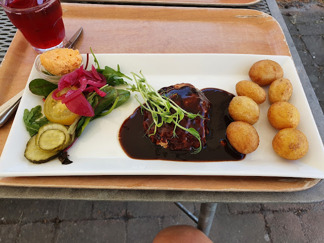 Jaktpaviljongsvägen 2, 271 60 Ystad