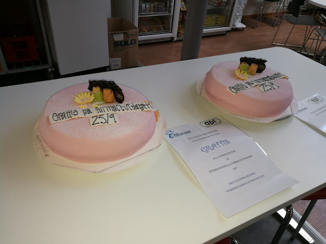 Comentarii opinii despre Nöjds Konditori, Brunnsbotorget