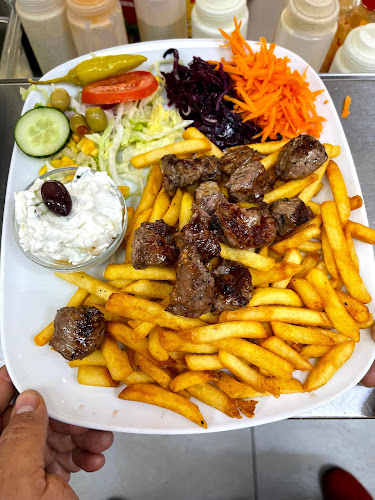 Kairo kolgrill och pizzeria - Gastronomi och hotellverksamhet