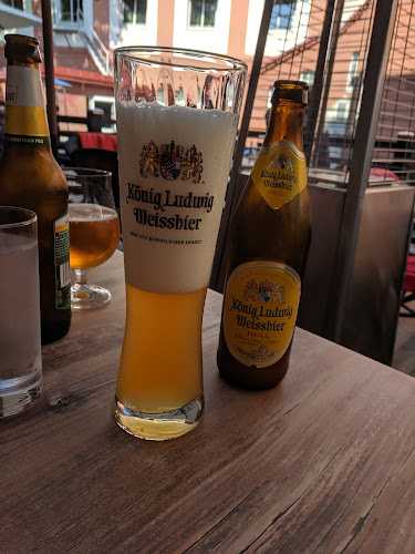 FF:s Bar Och Ett Litet Kök - Gastronomi och hotellverksamhet