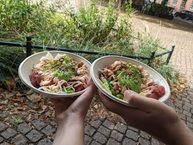 Acai and Poké - Gastronomi och hotellverksamhet
