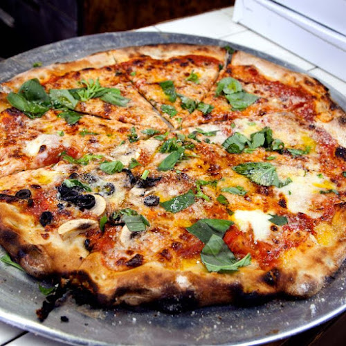 Pizzeria Lilla Rimini - Gastronomi och hotellverksamhet