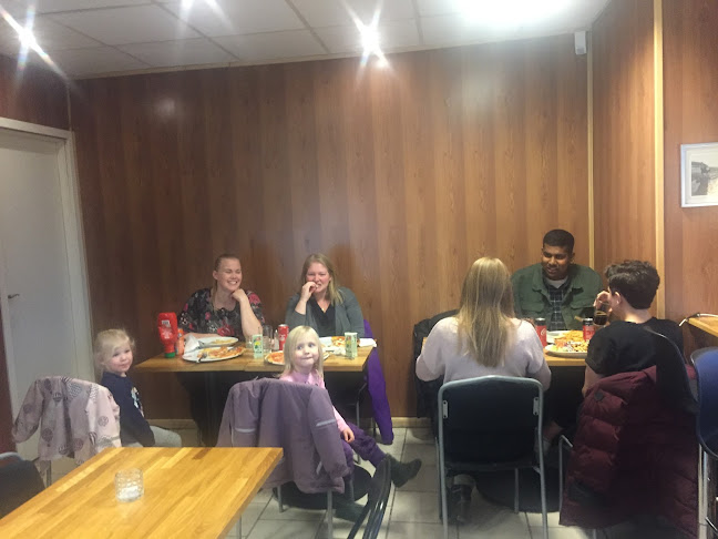 Opinii despre Pizzeria Gula Villan Express în Sävedalen - Gastronomi och hotellverksamhet