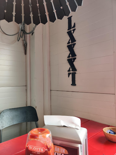 Blå Haren Phone number