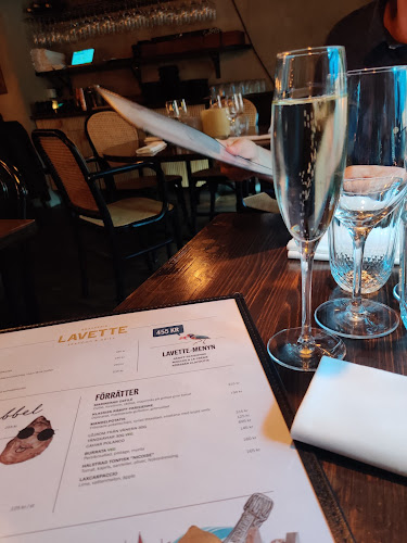 Brasserie Lavette - Gastronomi och hotellverksamhet