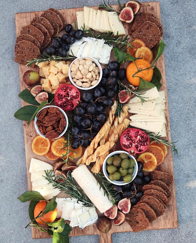 Nyvalls Livs & Bensin - Gastronomi och hotellverksamhet