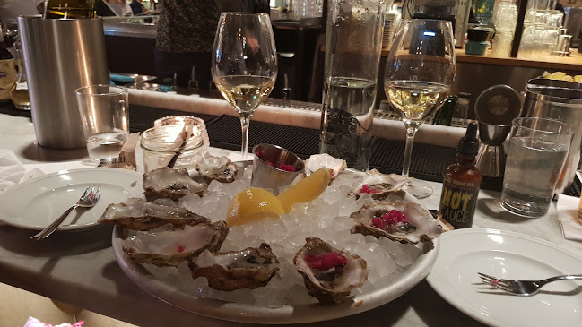 Urban Deli Sveavägen - Gastronomi och hotellverksamhet