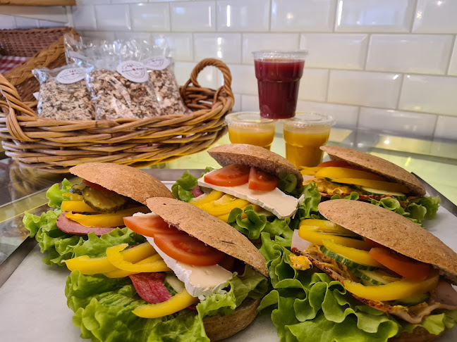 Opinii despre Bullens Bageri och Konditori în Solna - Gastronomi och hotellverksamhet