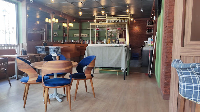 Opinii despre Lilla Farsta Restaurang & Pizzeria în Farsta - Gastronomi och hotellverksamhet