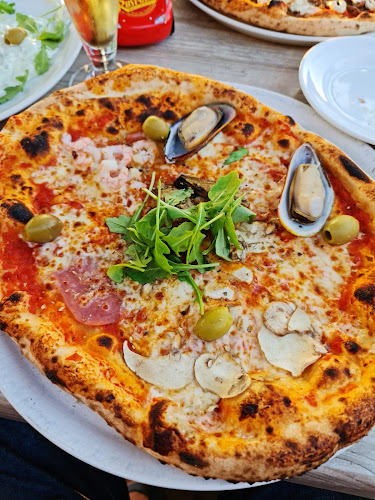 Kiviks Restaurang & Pizzeria - Gastronomi och hotellverksamhet