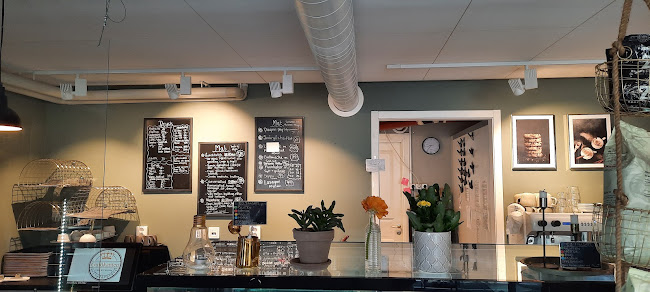 Guldkanten cafe och catering - Gastronomi och hotellverksamhet