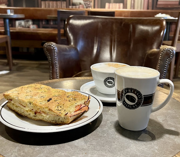 Opinii despre Espresso House Kungsmässan în Kungsbacka - Gastronomi och hotellverksamhet