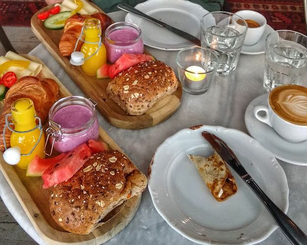 Bar Solo Phone number