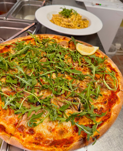 Ibbes Pizzeria Västerås - Gastronomi och hotellverksamhet